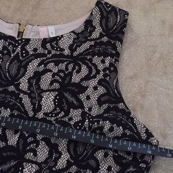 🚨SOLD 🚨Three Hearts Nude & Black Dress - Picture 5 of 6